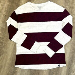 Long sleeve AE tee - like new